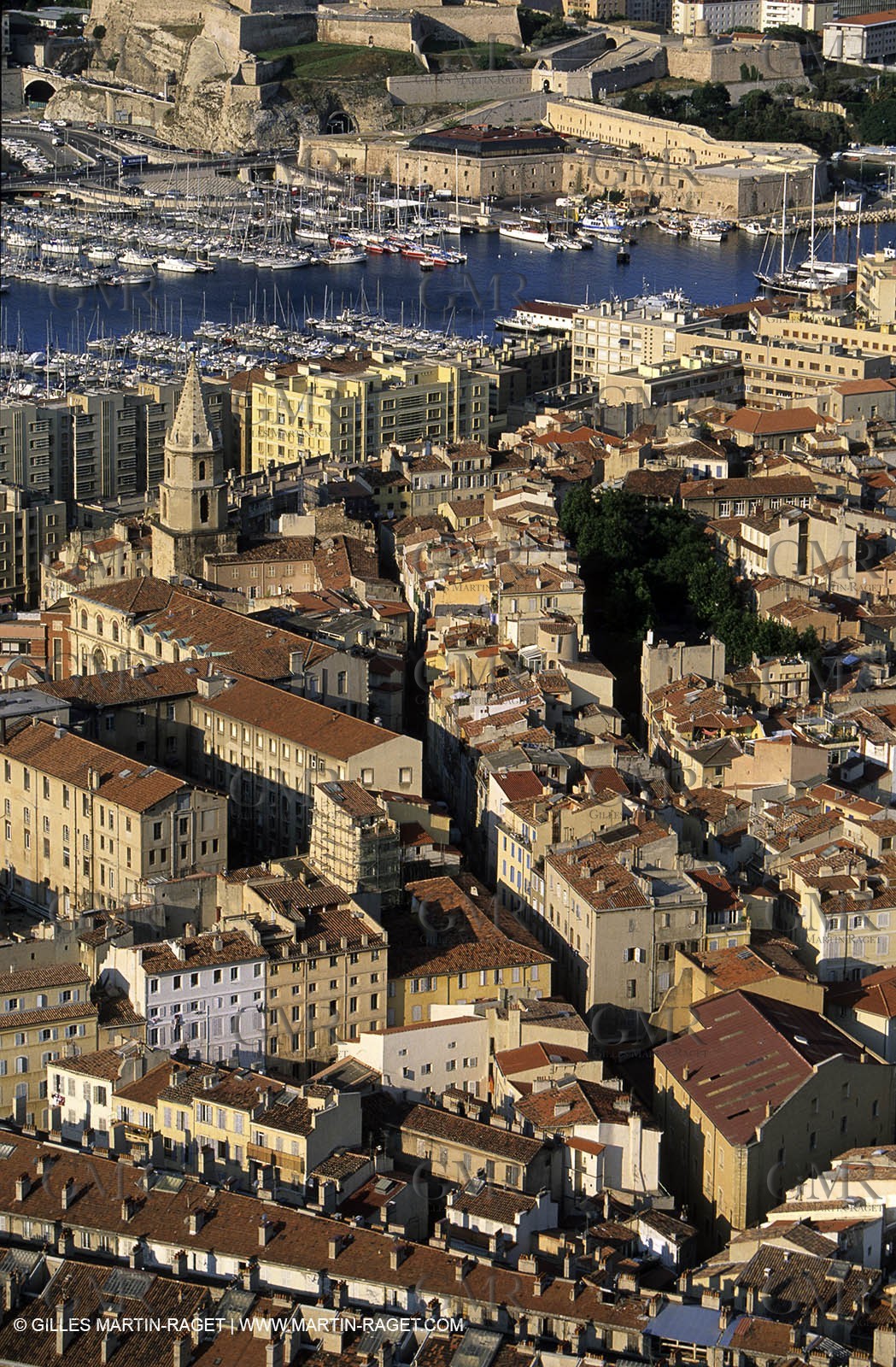Marseilles, Panier village