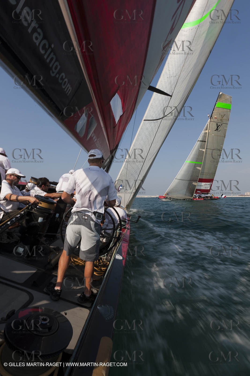 14 11 2010 - Dubai (UAE) - Dubai Louis Vuitton Trophy -  BMW ORACLE Racing - Training - Onboard Vs All 4 one