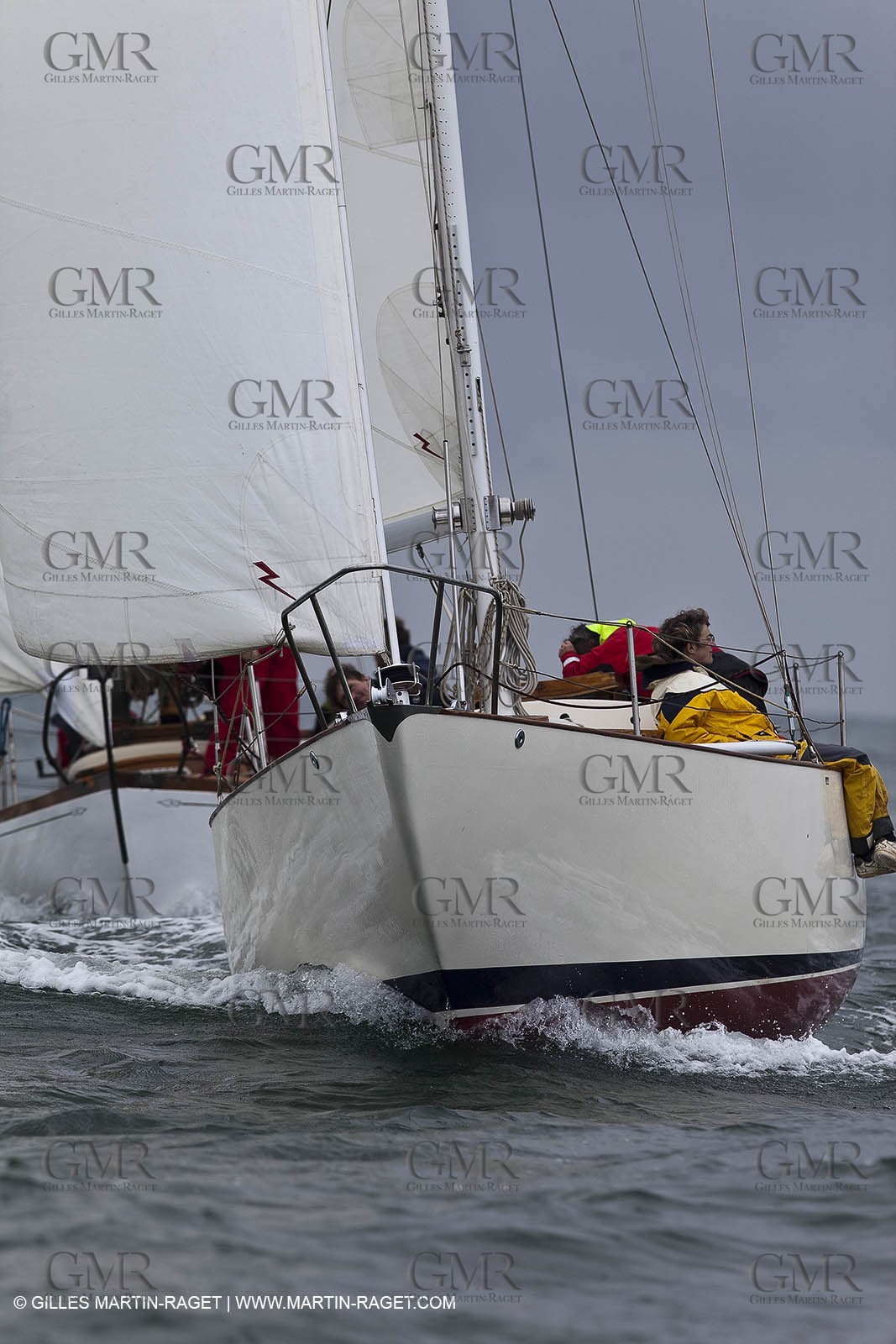 01-05-10 - Le Bono (FRA,56) - Regate Classique -Acteia II - Maica