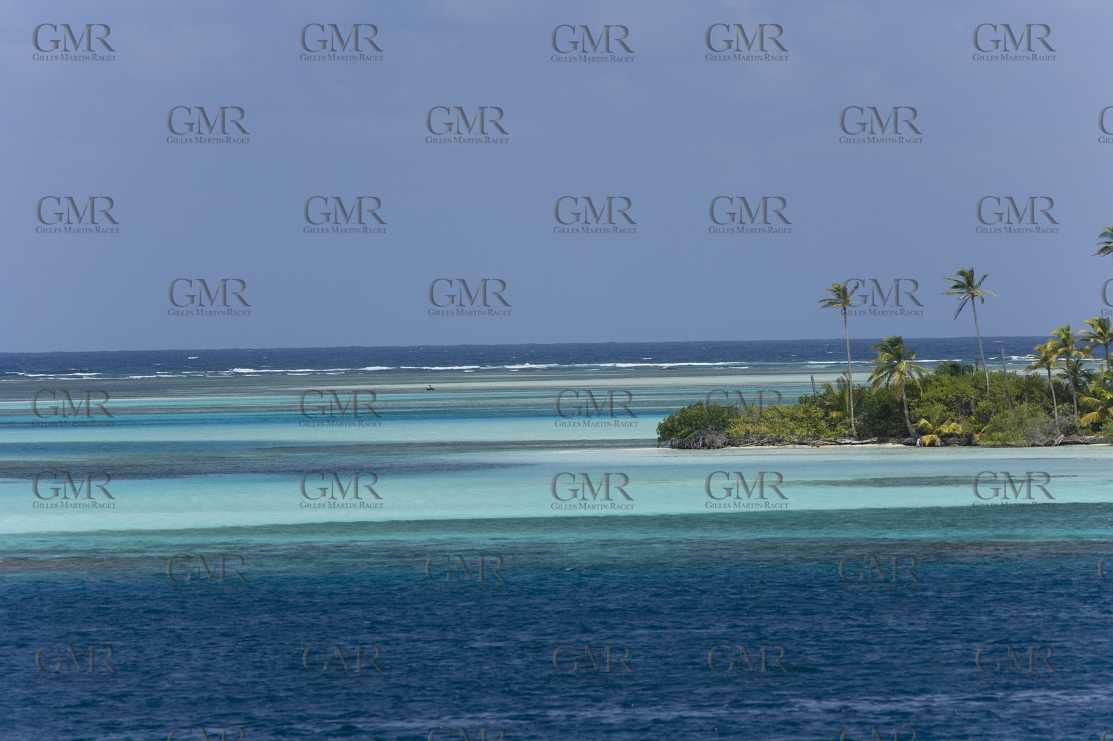 01 02 2008 - San Blas Archipelago (Panama) - Motor Yacht Senses