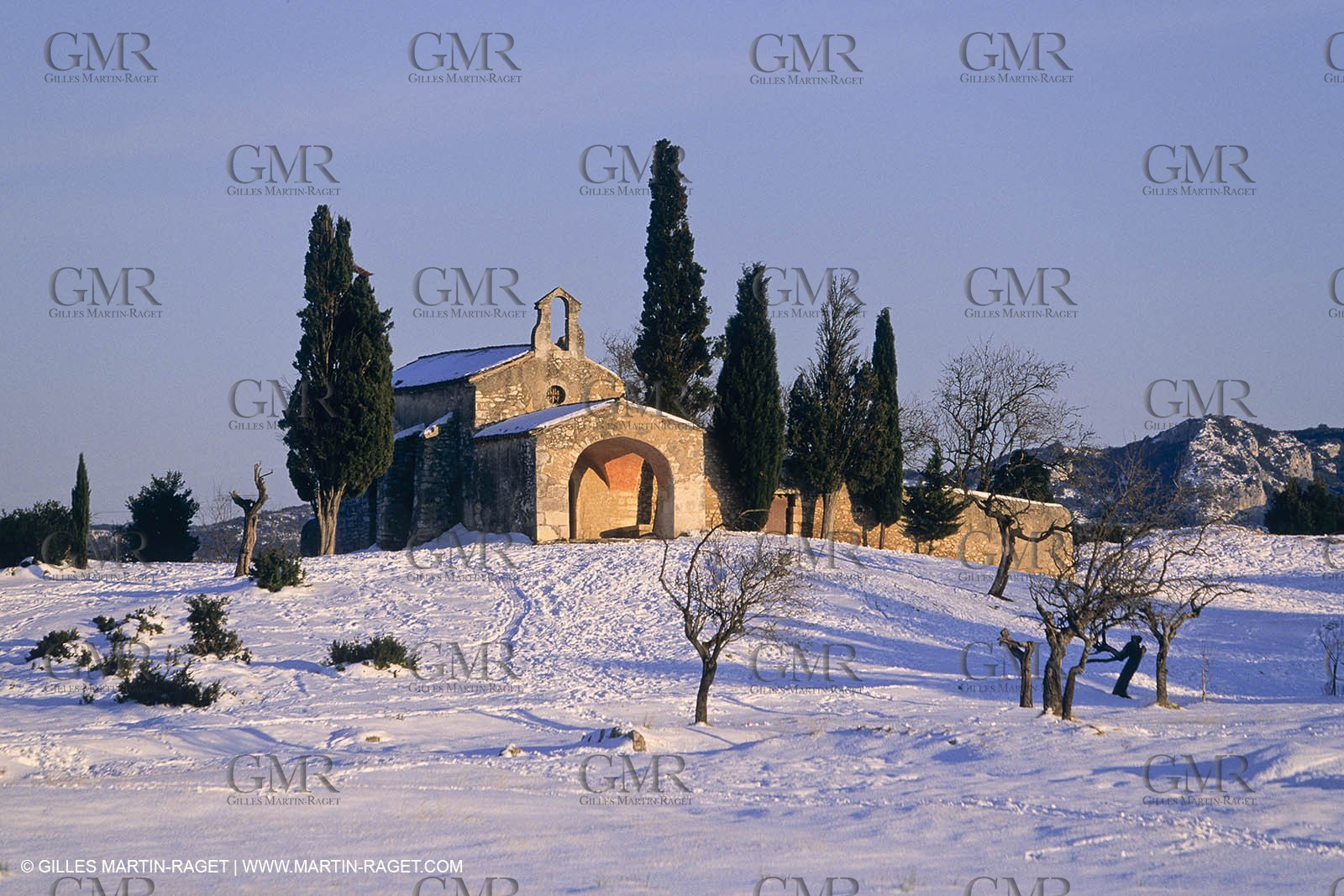 Provence under snow - Alpilles - Chapelle Saint Sixte - Eygalières