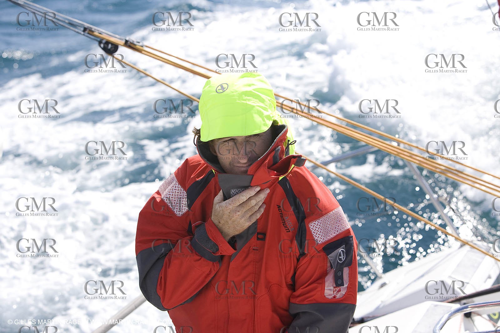 28 09 2007 - Marseille (FRA, 13) - Aigle Marine weather clothing showed in action by salors Marc Emig et Luce Molinier