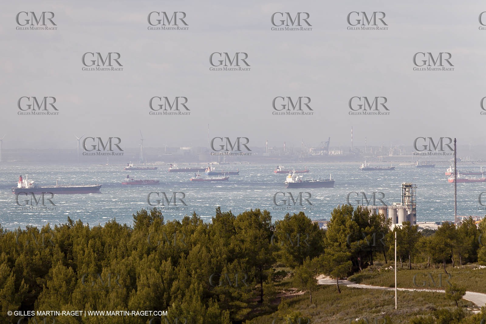 25 10 2010 - Marseille (FRA,13) - Ships at the mooring due to a strike of the harbour staff
