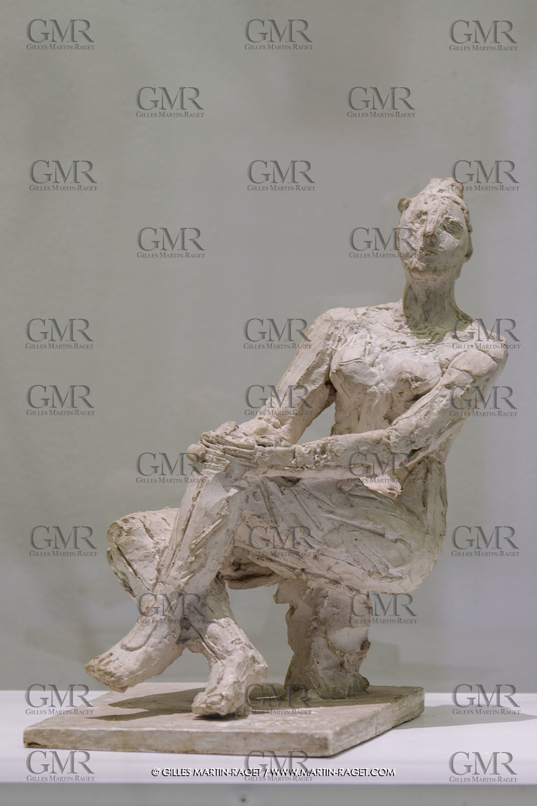 02 05 2023, Paris (FRA), oeuvre de Germaine Richier, Exposition Centre Pompidou 2023,  Nu VII 1943, plâtre original, 36 X é( x 33 cm, Collection particulière