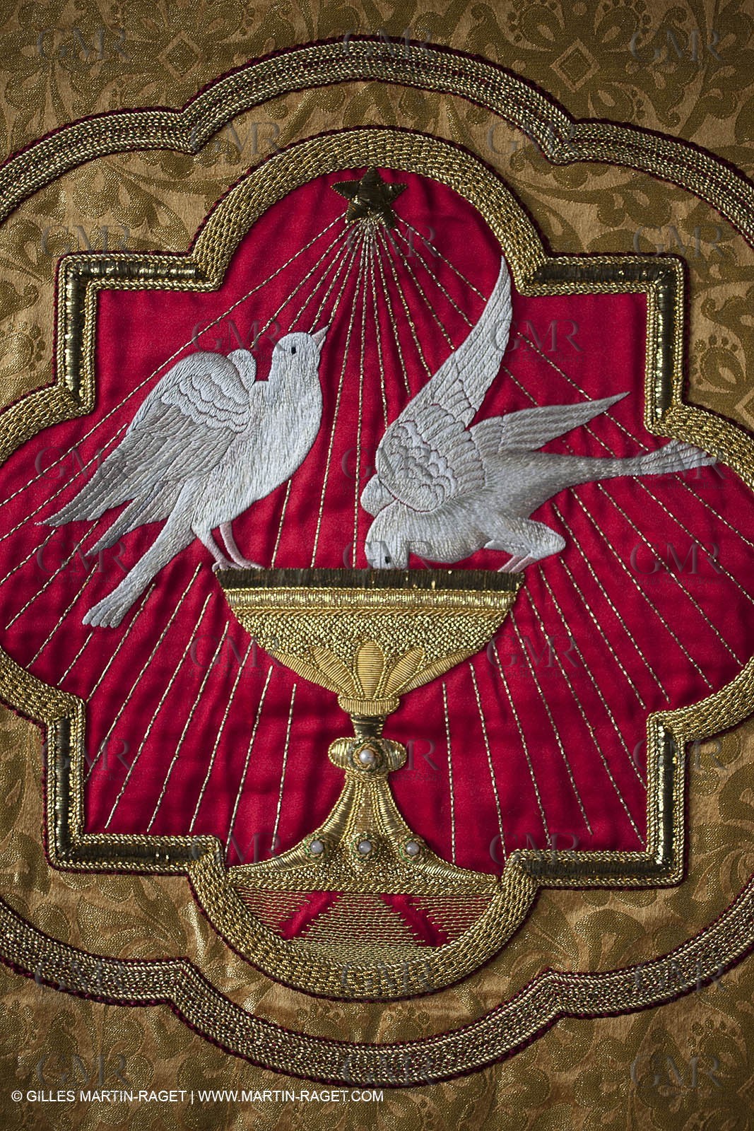 04 02 2013 - Marseille(FRA,13), Notre Dame de la Garde, liturgical clothing