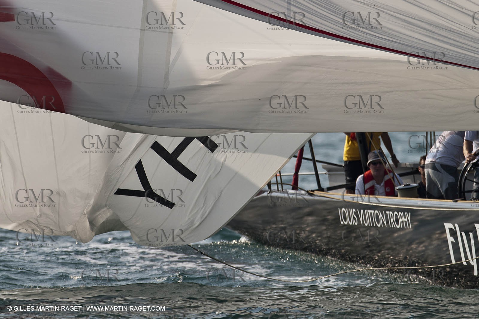 23 11 2010 - Dubai (UAE) - Dubai Louis Vuitton Trophy -  Round 2 - BMW ORACLE Racing Vs Mascalzone Latino