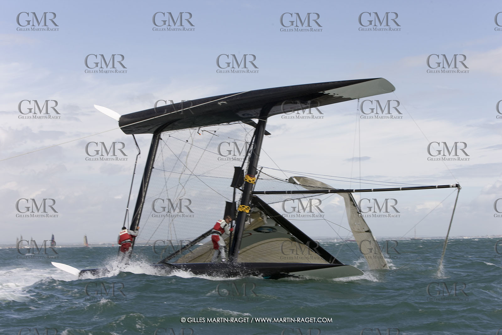 04 08 2008 - Cowes (UK, IOW) - BMW ORACLE Racing - IShare Cup Cowes - Racing Day 3