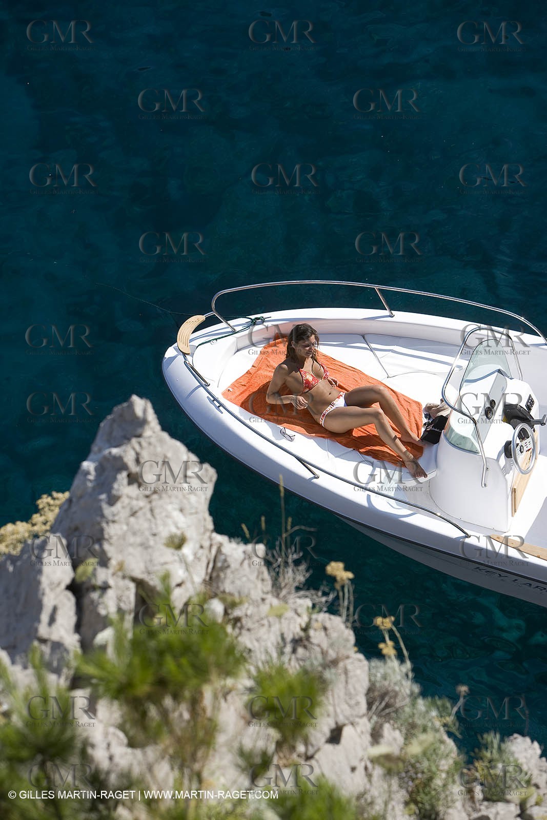 Motor boat mooring