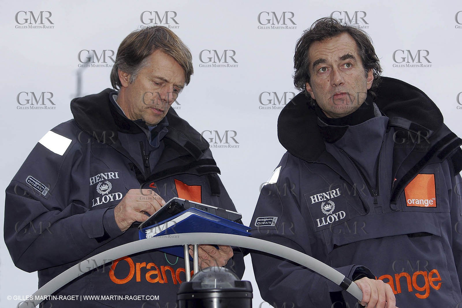 Orange II - Jules Verne Trophy 2005 - Traning Lorient Bruno Peyron + Roger Nilson