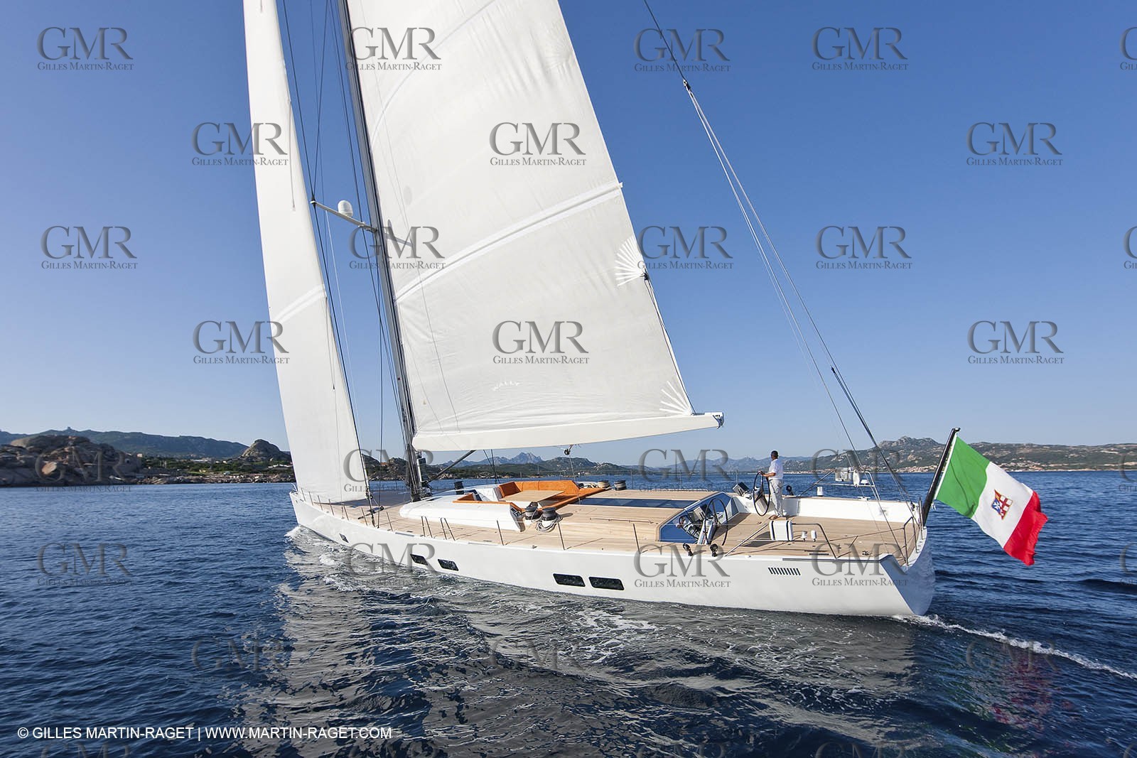 17 06 09 Porto Cervo (ITA, Sardinia) - Wally yachts - Indio 101