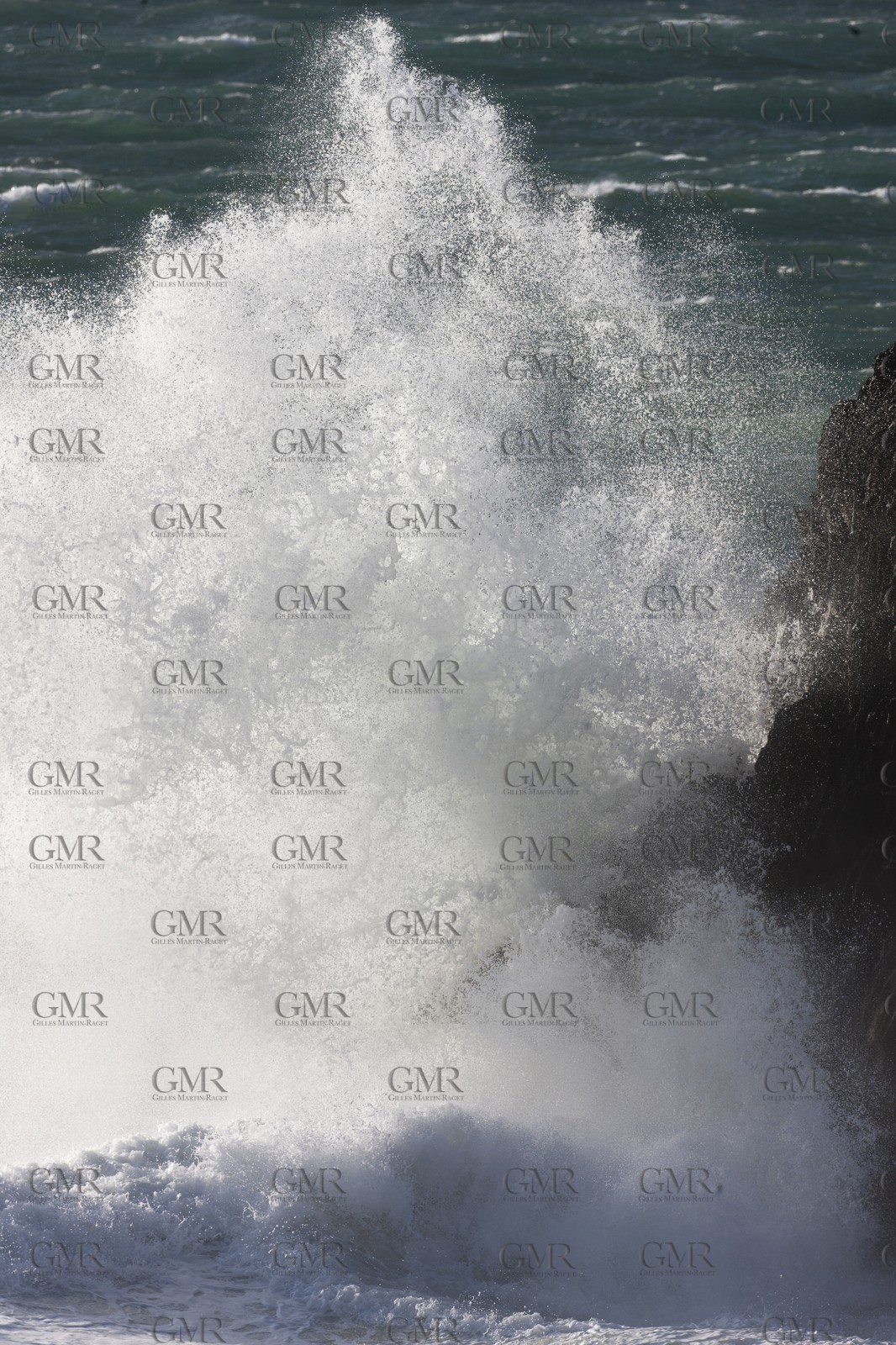 19 07 2011 - Cascais (POR) - 34th America's Cup - AC World Series - Cascais 2011 - Cascais area - Guincho