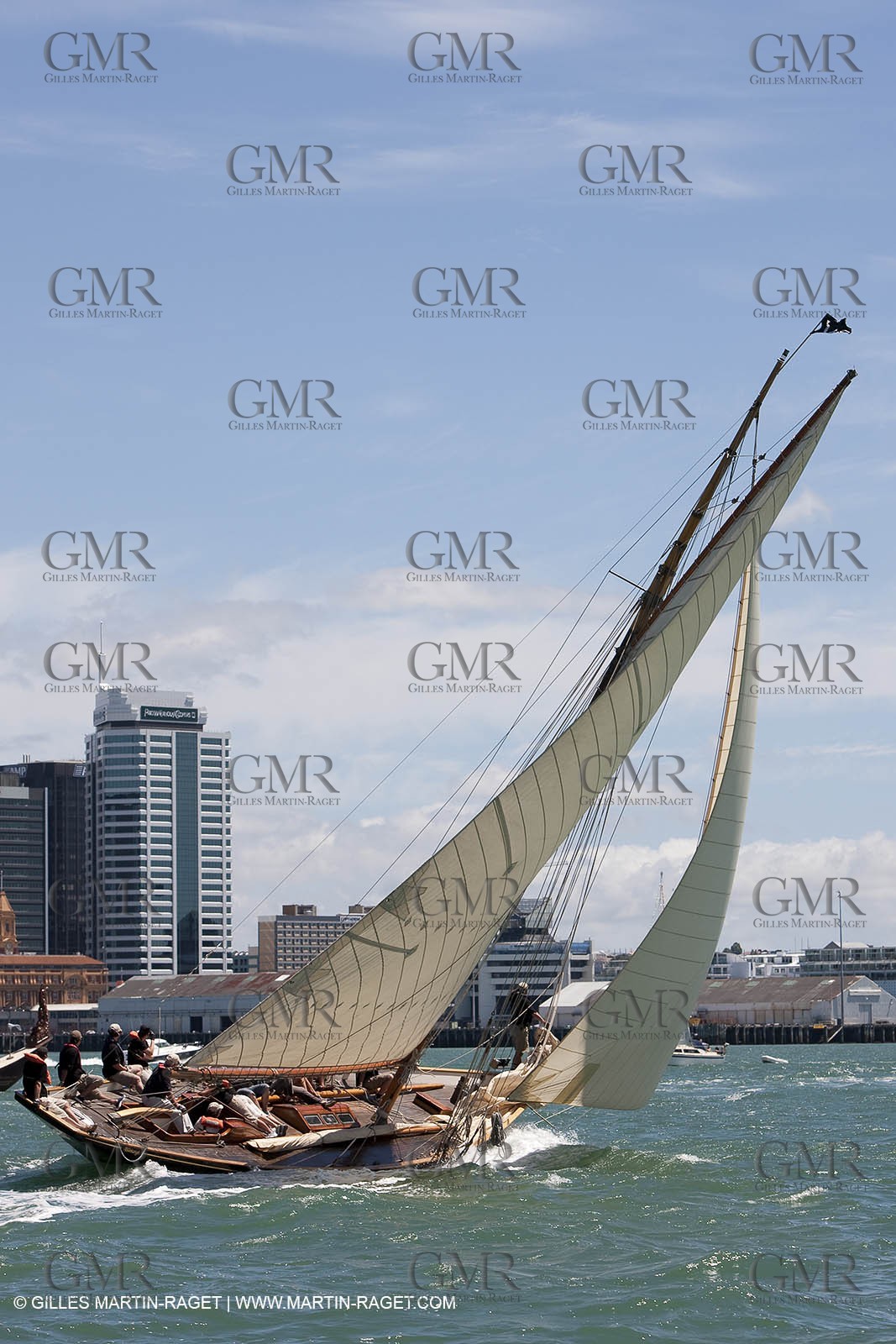 21 01 2009 - Auckland (NZL) -  Louis Vuitton Pacific Series - BMW ORACLE Racing - Training