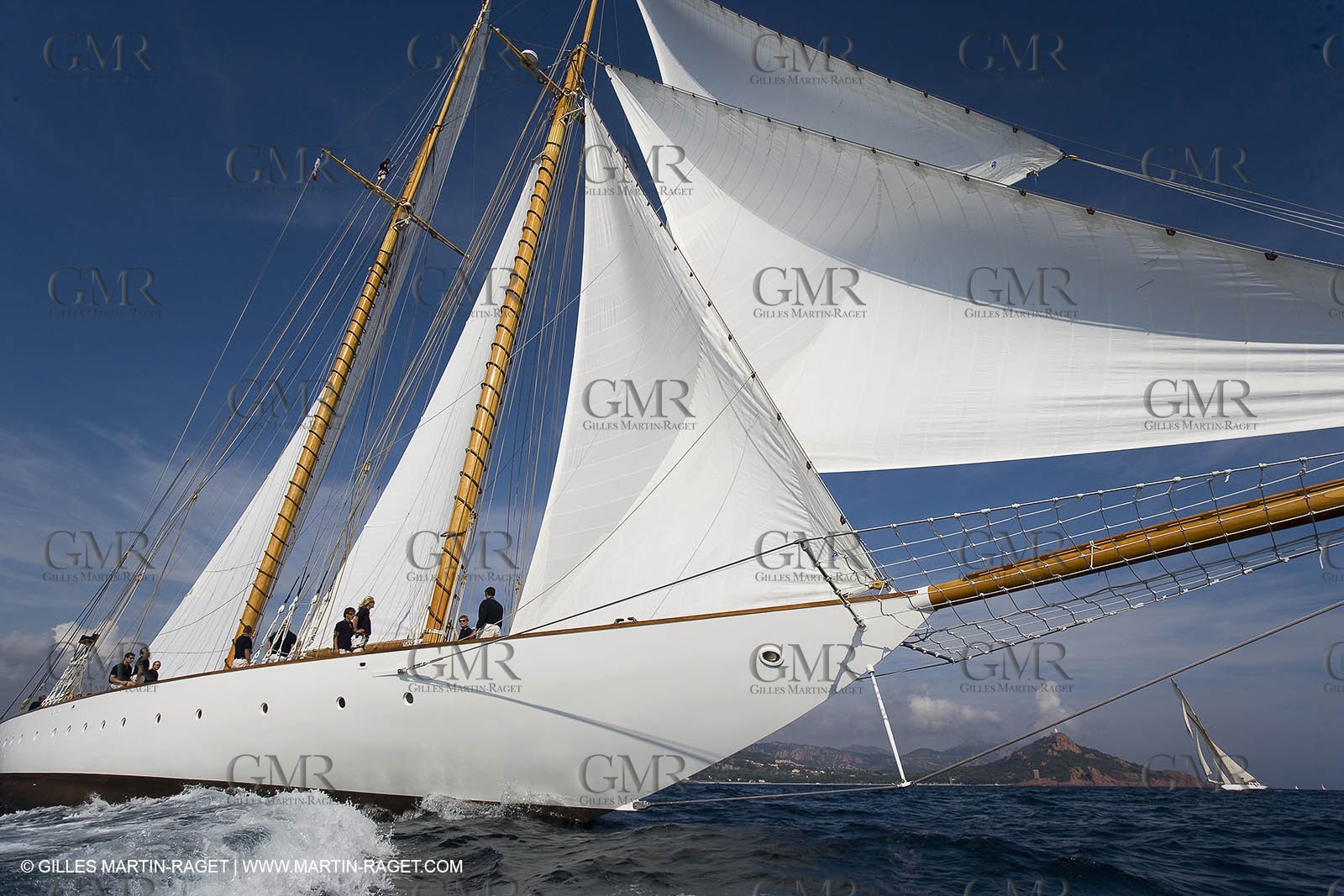 01 10 2006 - Saint Tropez (Fr) - Voiles de Saint Tropez 2006 - Arrivée de la Coupe du Yacht Club de France