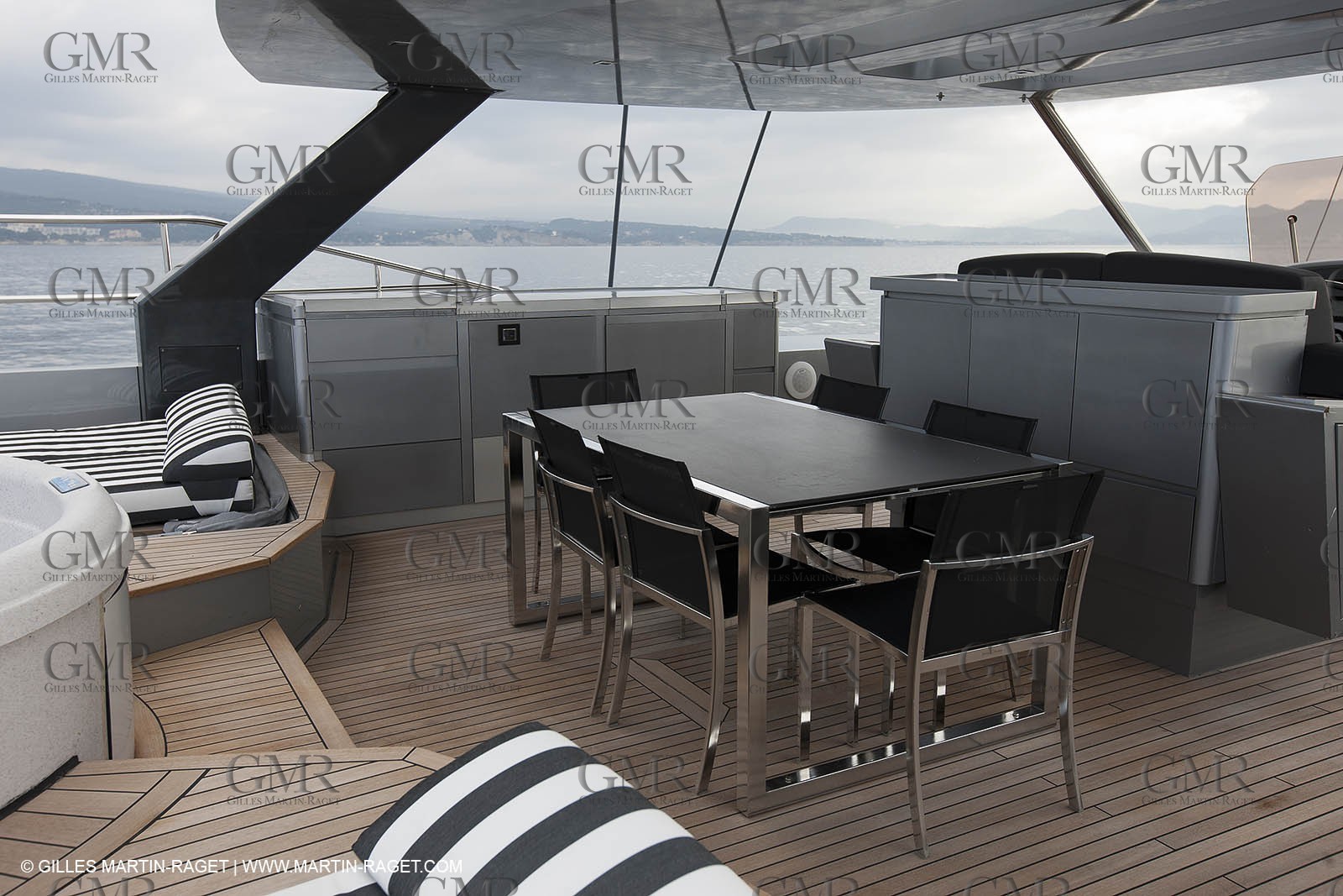 25 02 2011 - La Ciotat (FRA,13) - Super Yachts - Chantier H2X - Cartouche