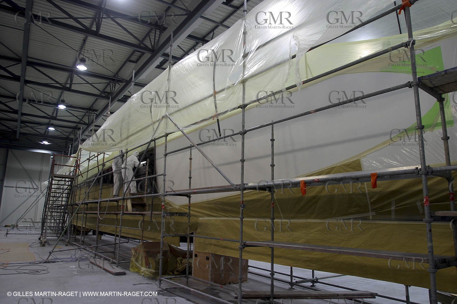 Vannes - Multiplast Boatyard - Orange II painting