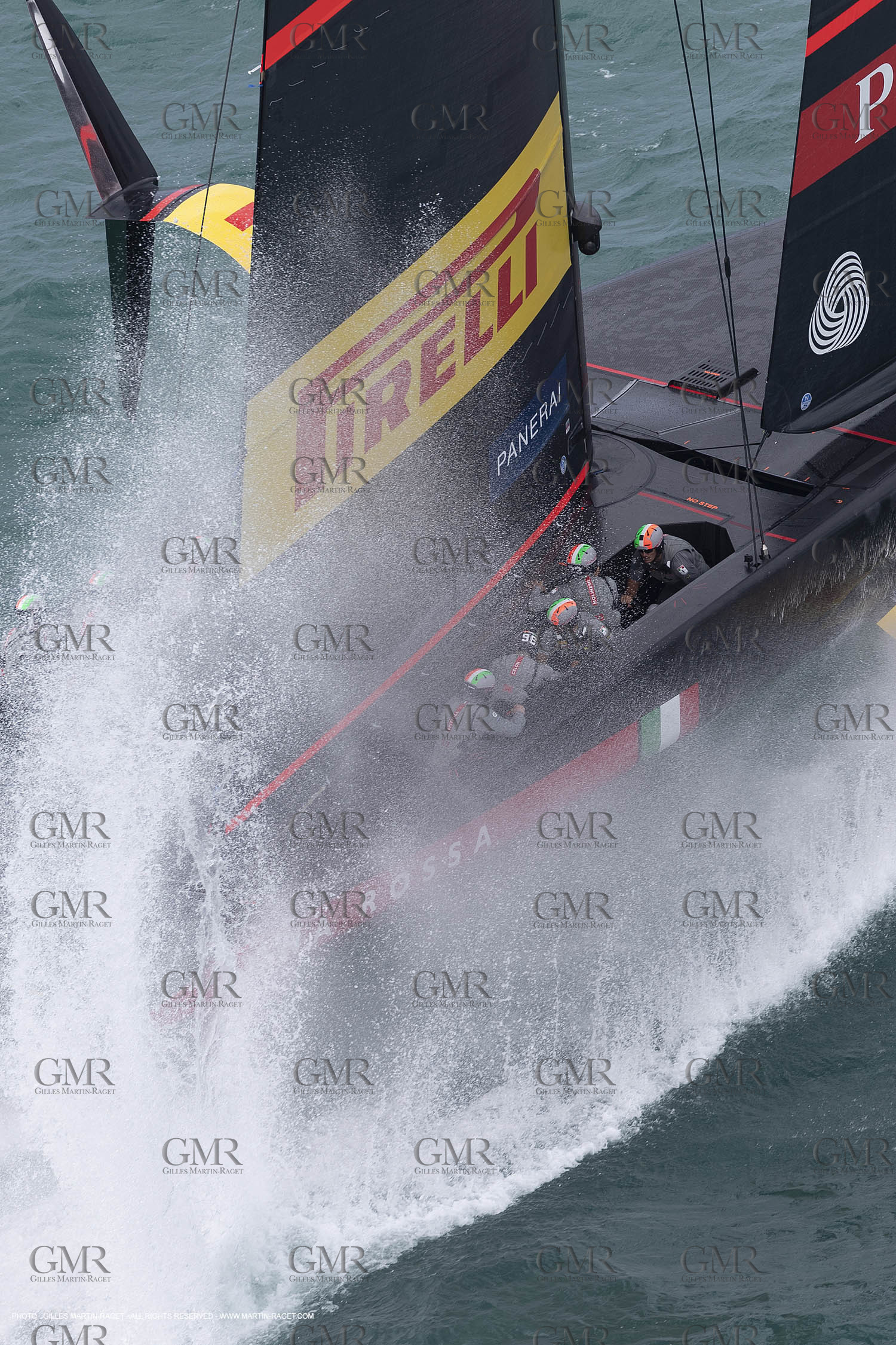 10 12 2020 - Auckland (NZL) - 36th America's Cup - Practice Sessions - Day 2 -Luna Rossa Prada Pirelli Team