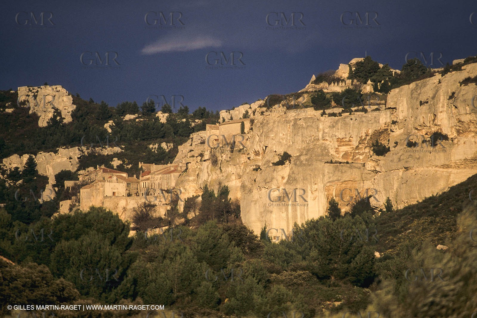 France, Provence, paysage des Alpilles, Alpilles landscapes, Les Baux de Provence