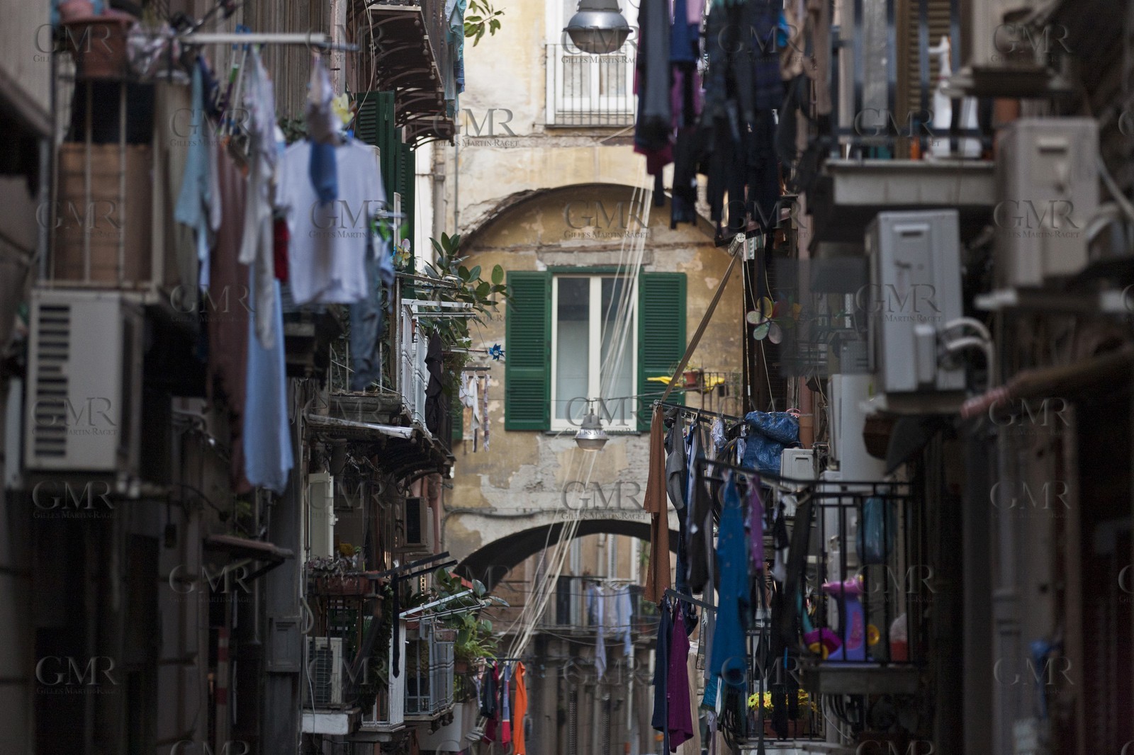 24 02 2012 - Naples (ITA) - 34th America's Cup - America's Cup World Series Naples 2012 - Naples Preview - Naples hisrtoric center streets