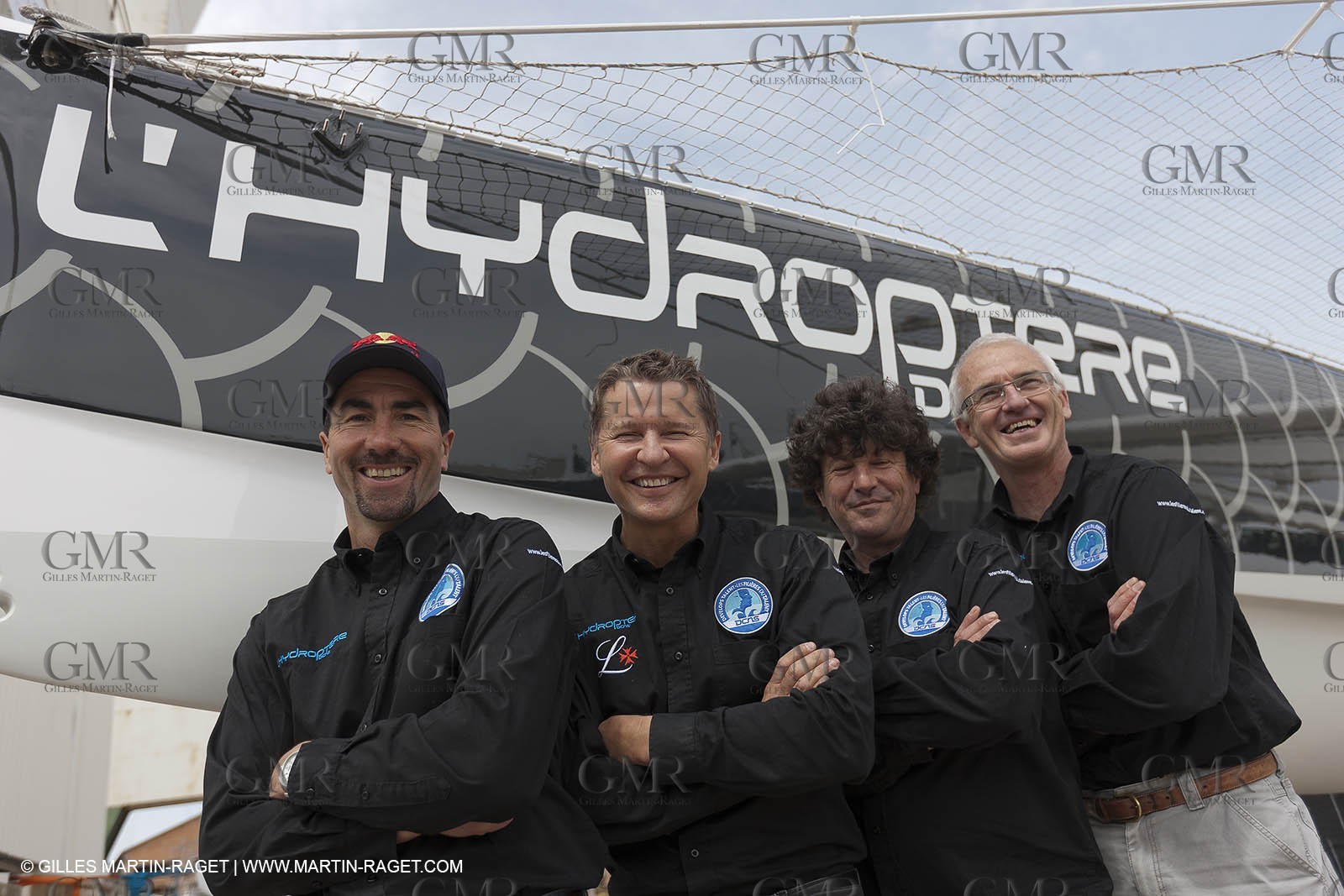 18 04 2012 - La Ciotat (FRA,13) - L'Hydroptère en préparation - Présentation du  nouvel équipage - Luc Alphand, Alain Thébault, Jean Le Cam, Yves Parlier