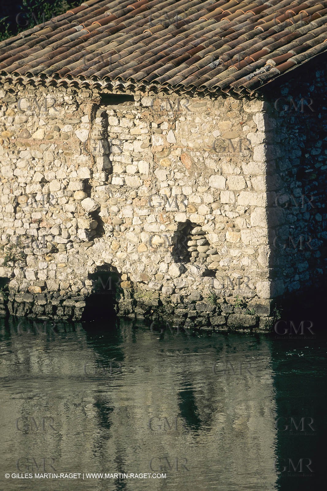 France, Provence, Haute Provence, Val de Durance, Durance river valley, Sisteron