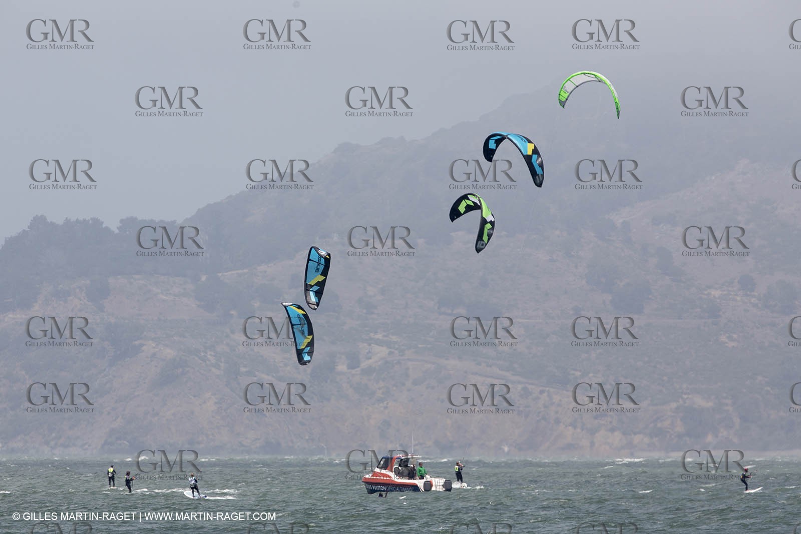19 07 2013 - San Francisco (USA,CA) - 34th America's Cup - AC Open - Kite Surf contest at Crissie Field