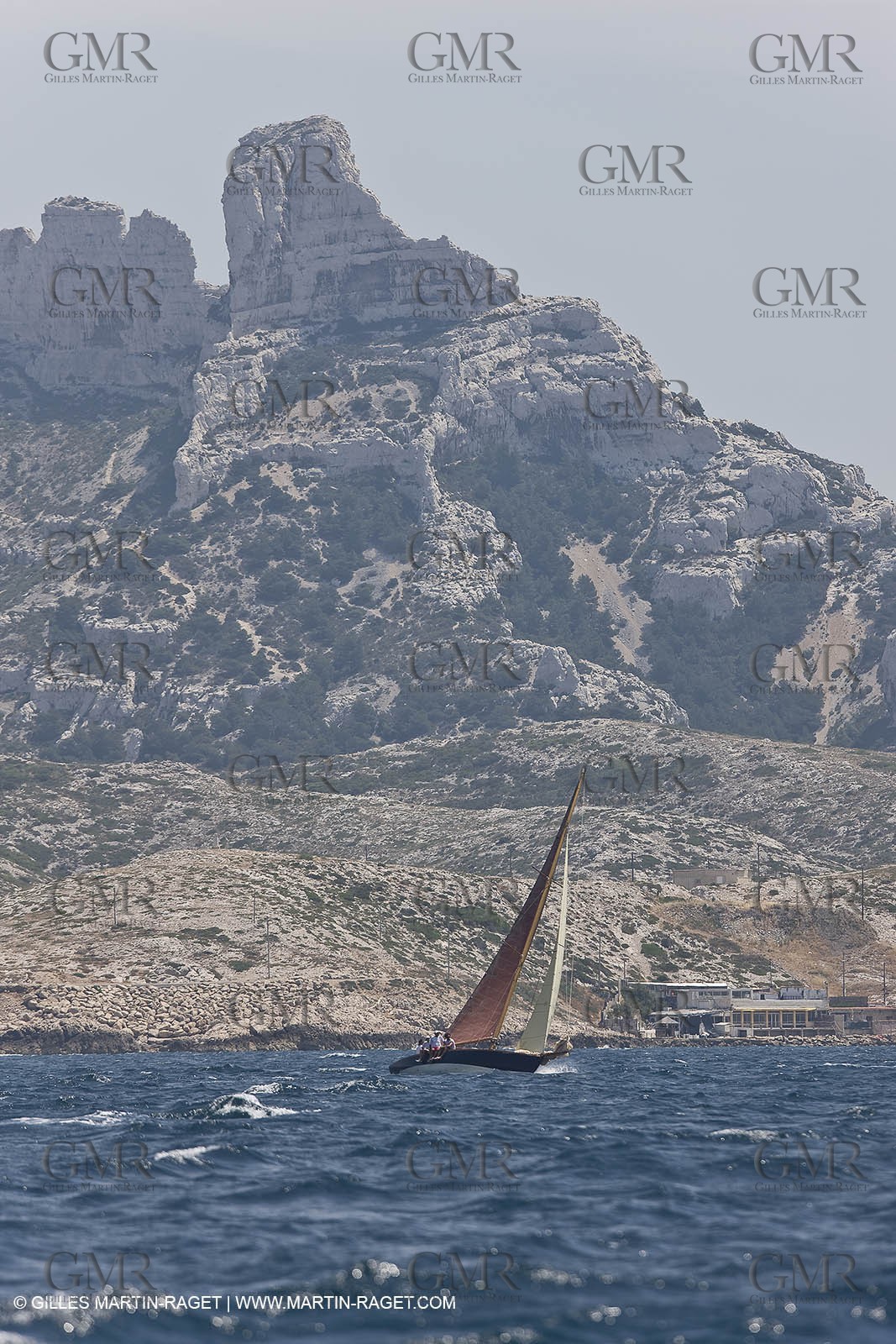 Sailing, Classic yachts, Voiles Vieux Port 2009, Marseille (FRA)