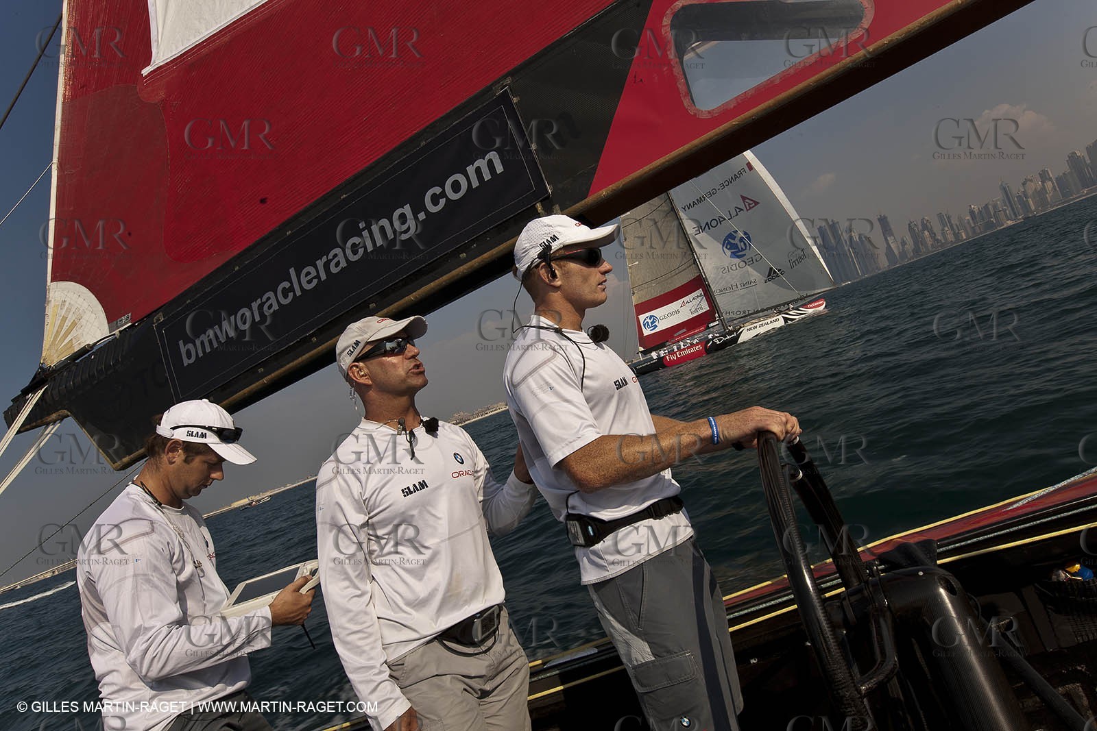 14 11 2010 - Dubai (UAE) - Dubai Louis Vuitton Trophy -  BMW ORACLE Racing - Training - Onboard Vs All 4 one