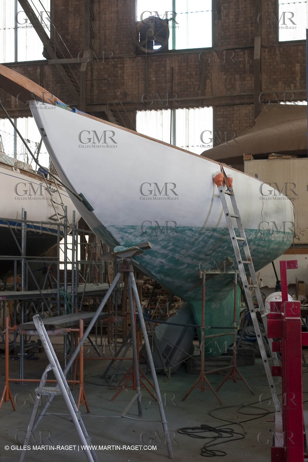 13 03 2010 - La Ciotat (FRA,13) - Oriole - Annual maintenance at  Charpentiers Réunis boatyard