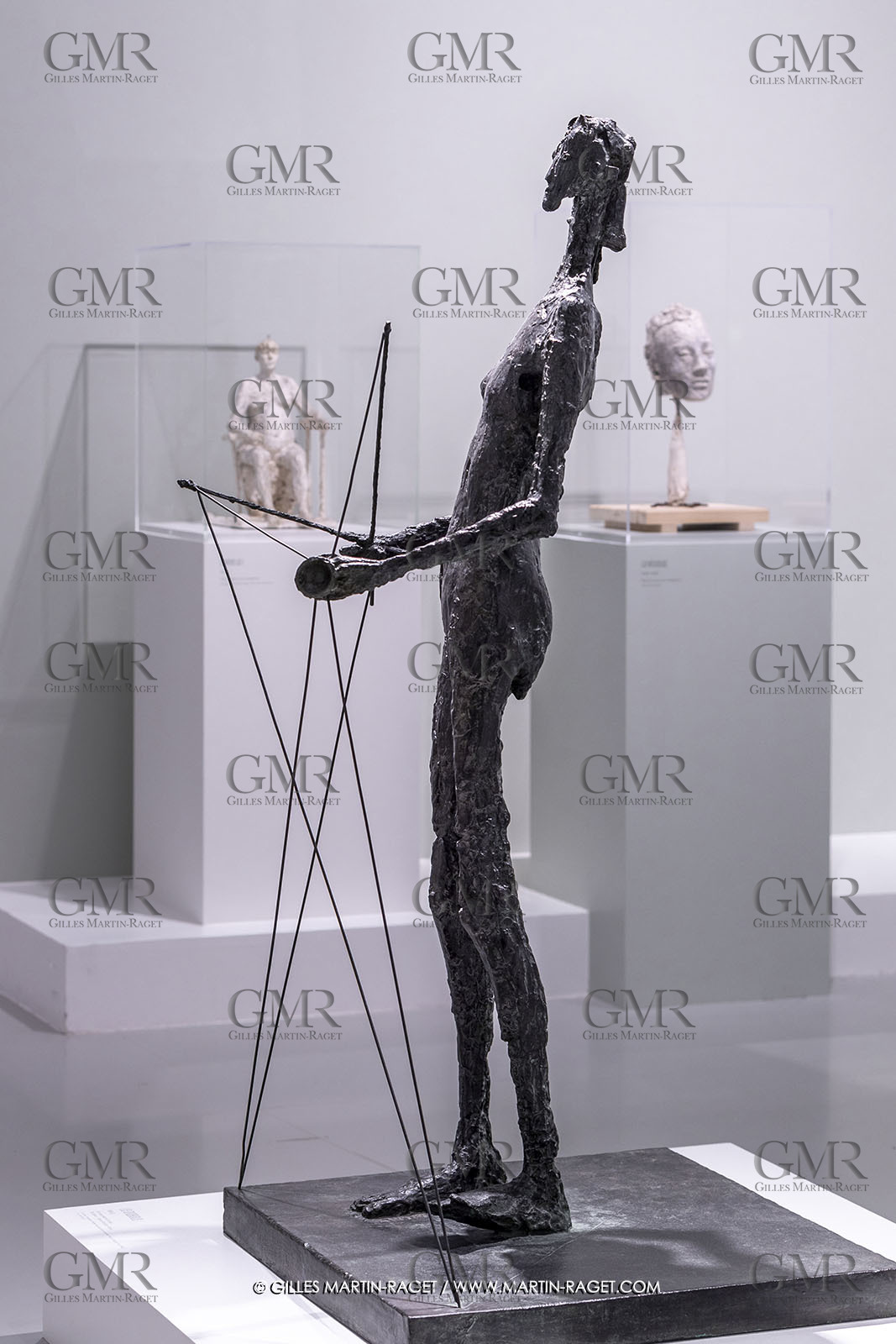 30 10 2023, Montpellier (FRA), oeuvre de Germaine Richier, Exposition Centre Pompidou - Musée Fabre 2023, Le Diabolo 1950, Bronze patiné foncé, Numéroté 1 11, Fondeur Alexis Rudier, Paris, 160 x 49 x 60 cm, Centre Pompidou, Musée national d'art moderne, Paris, Achat de l'état 1952