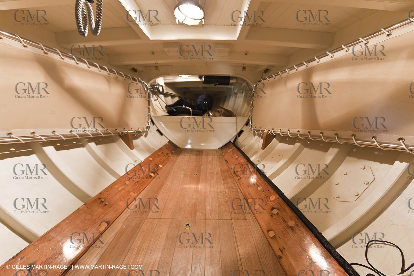 13 03 2010 - La Ciotat (FRA,13) - Mariska - finitions au Charpentiers Réunis