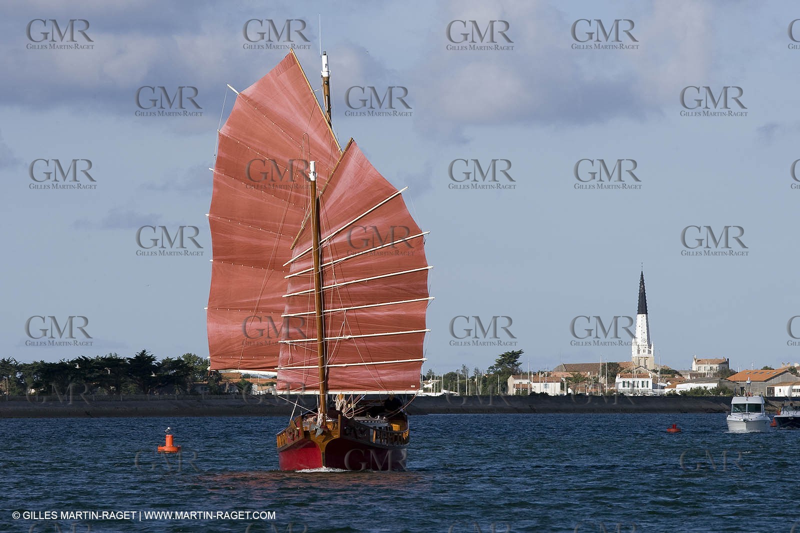 23 07 07 - Ars en ré - Jonque sailing in the Fiers d'Ars