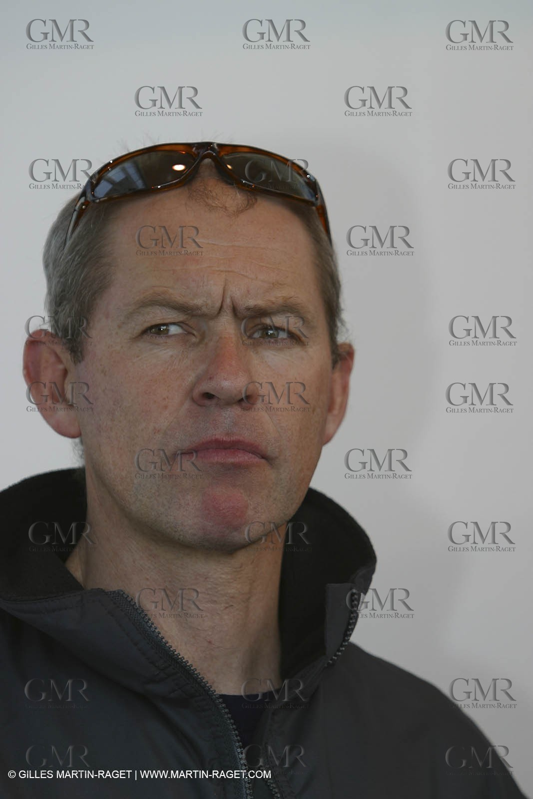 Kingfisher II - Jules Verne Trophy 2002 start - Brest