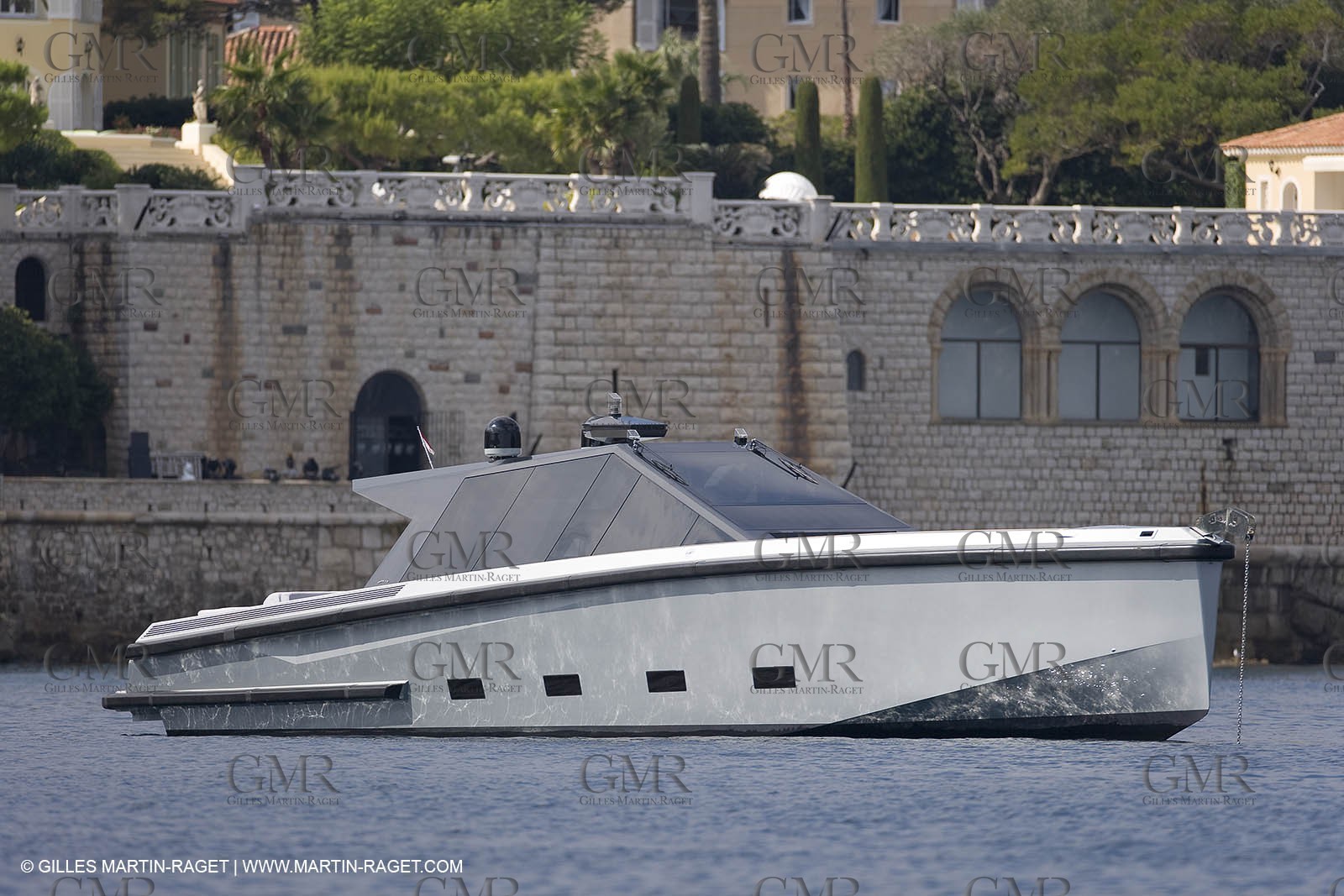 29 09 2007 - St Jean Cap Ferrat - Wally Yachts - Wally Power 70 - Lau Lau