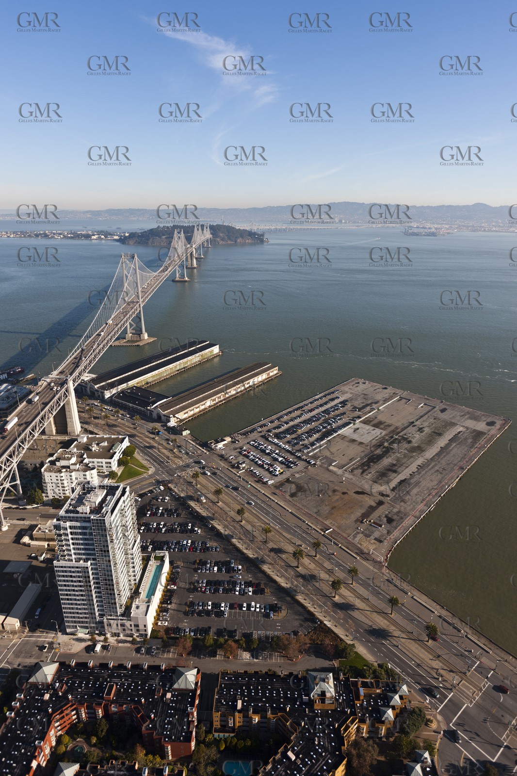 05 01 2011 - San Francisco (USA, CA) - 34th America's Cup - San Francisco waterfront  - Piers 26 (closest to bridge), Piers28, Piers 30-32