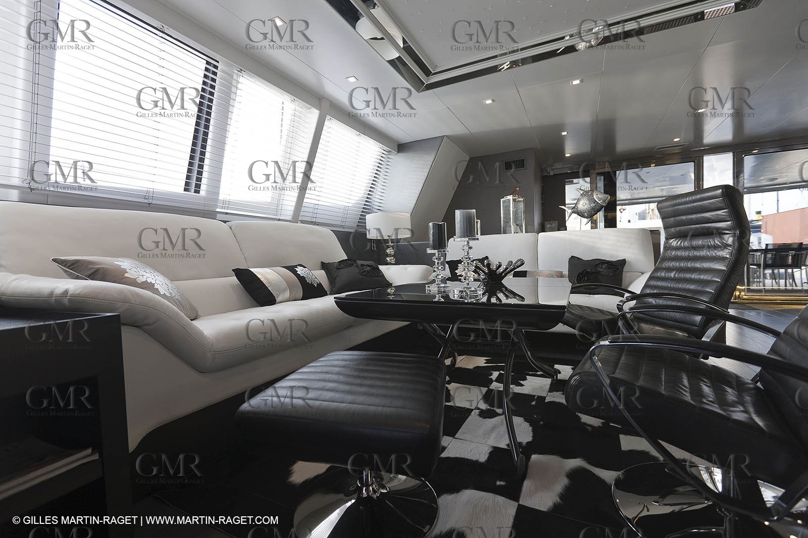 25 02 2011 - La Ciotat (FRA,13) - Super Yachts - Chantier H2X - Cartouche