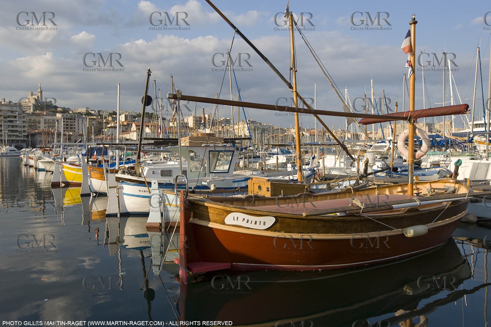 31 08 2007  - Marseille (FRA, 13) - local fishing boats in the historical port