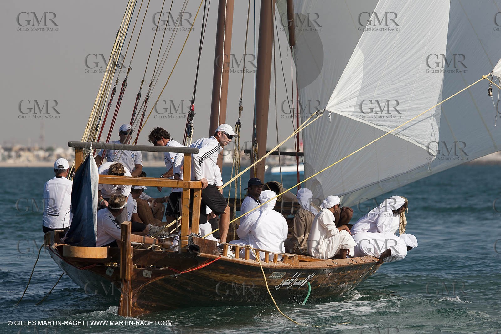 20 11 2010 - Dubai (UAE) - Dubai Louis Vuitton Trophy - Traditionnal dhow races for competing teams