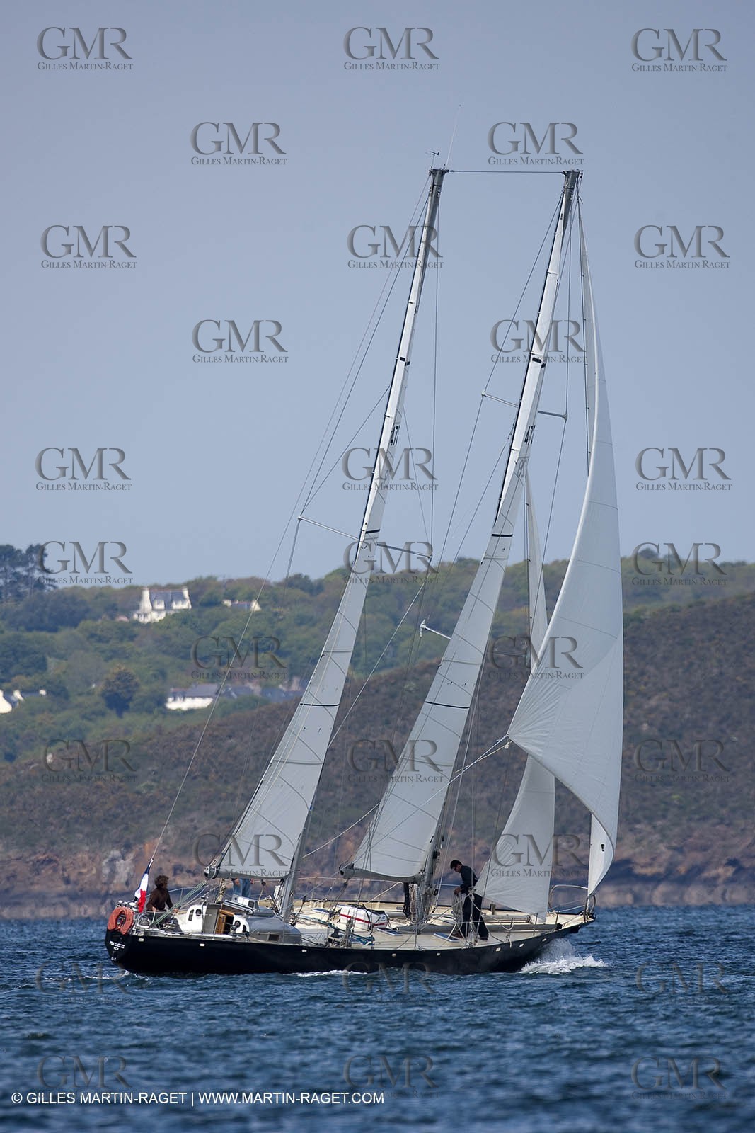 19 05 2010 -  Lanveoc Poulmic (FRA,29) - French Navy School Grand Prix - Pen Duick III