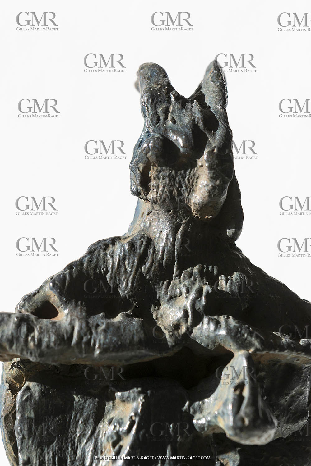 19 02 2020, Marseille, (FRA,13), Oeuvre de Germaine Richier, Homme de la nuit n°2 1954, Bronze patiné foncé, Numéroté HC2, Fondeur L. Thinot, Paris, 27,5 x 11 x 7 cm, Collection particulière