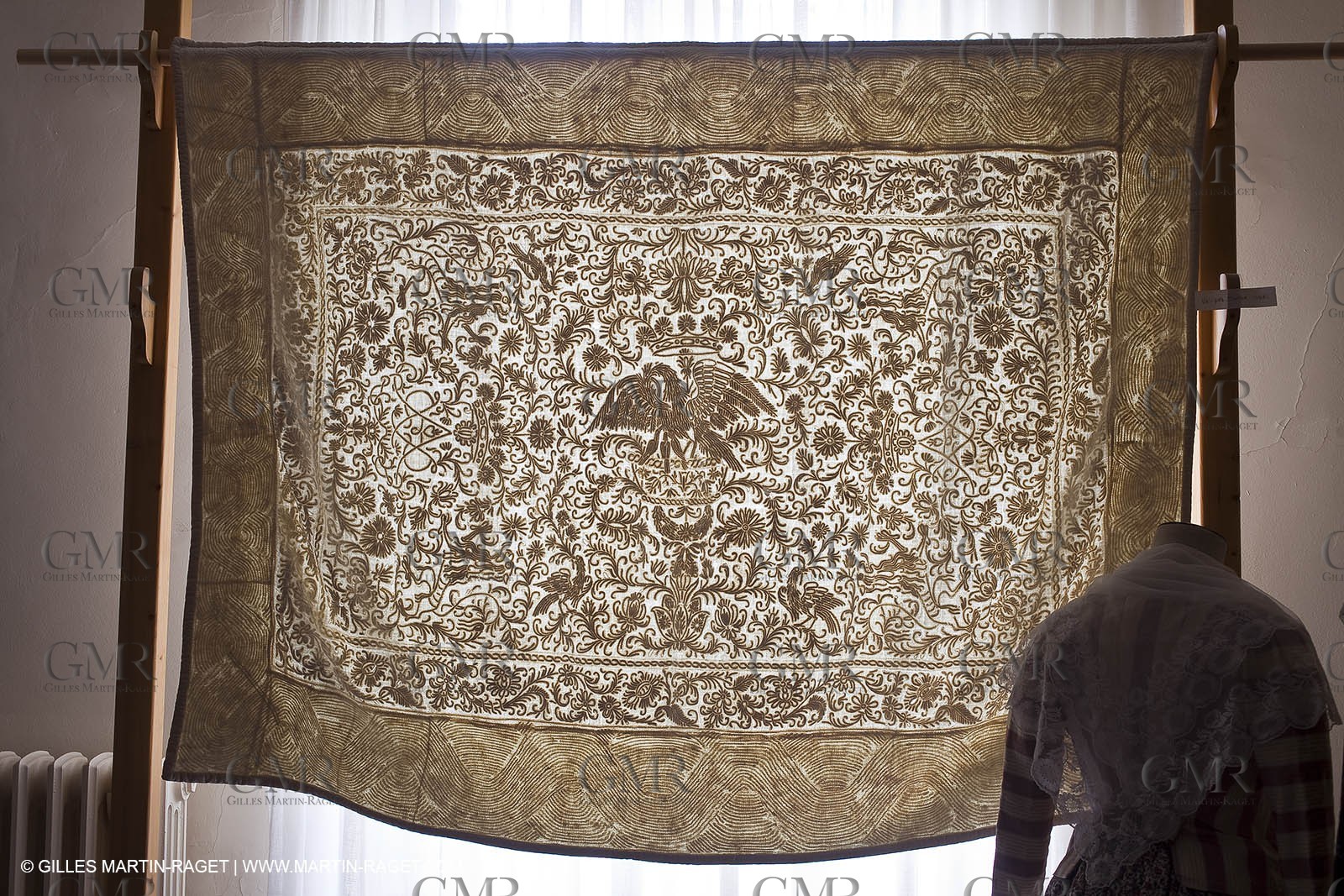 December 2009 - Boutis