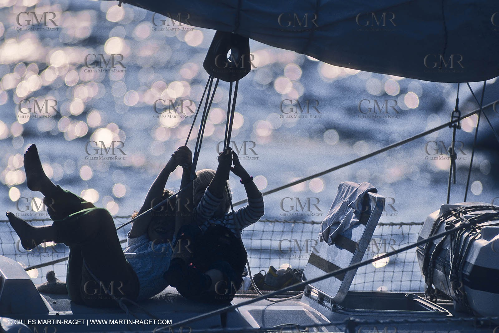 Sailing, cruising, children onboard