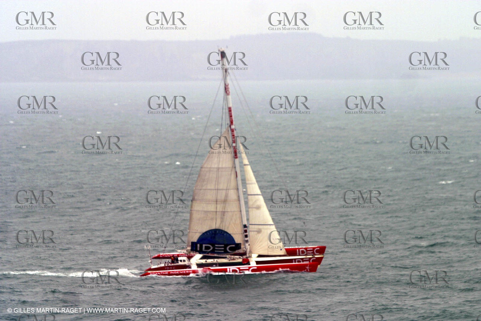 Round the world solo record - Idec - Francis Joyon - Brest finish