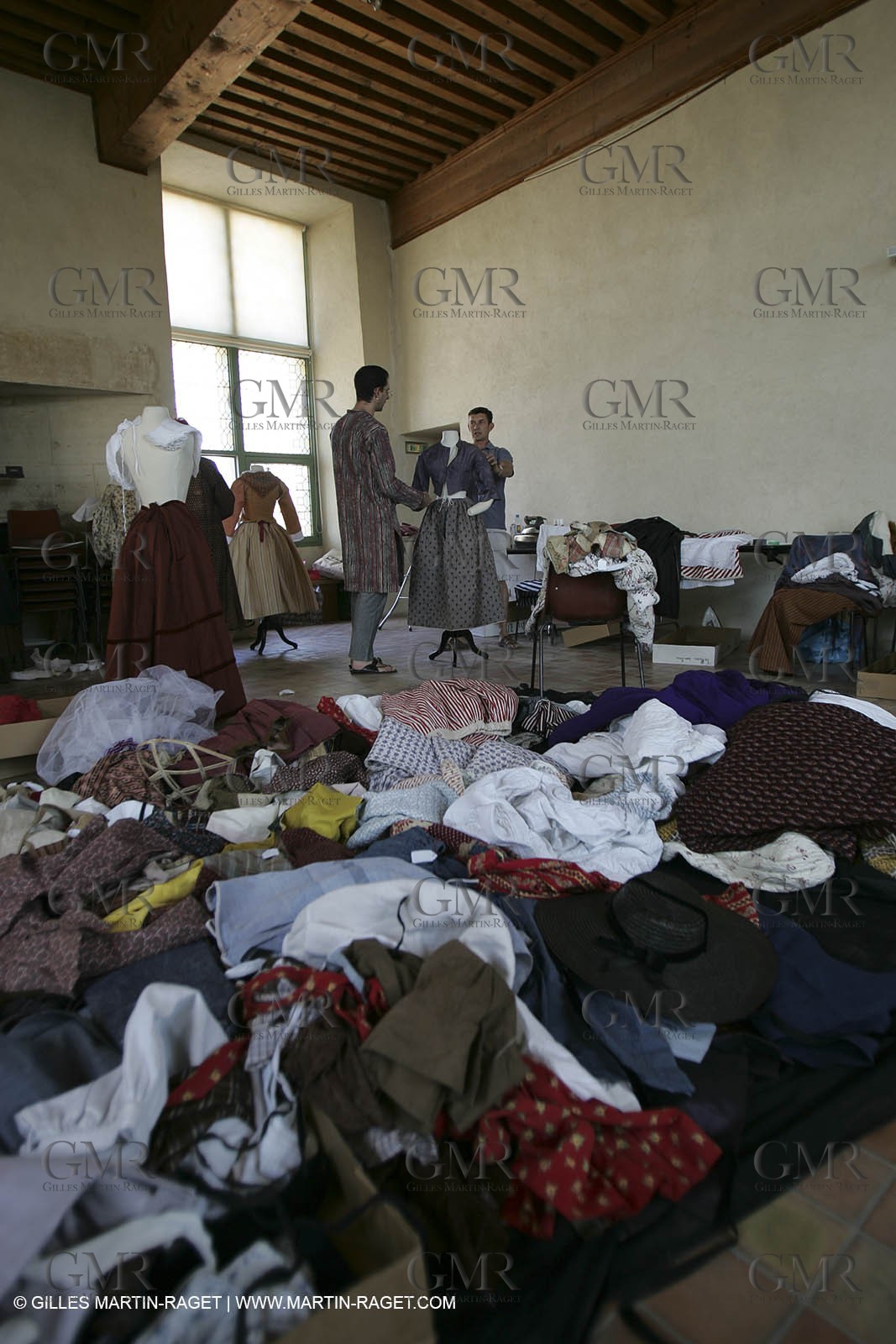 May 2004 - La Tour d'Aigues (FRA, 84) - Old costumes for women of the South exhibition