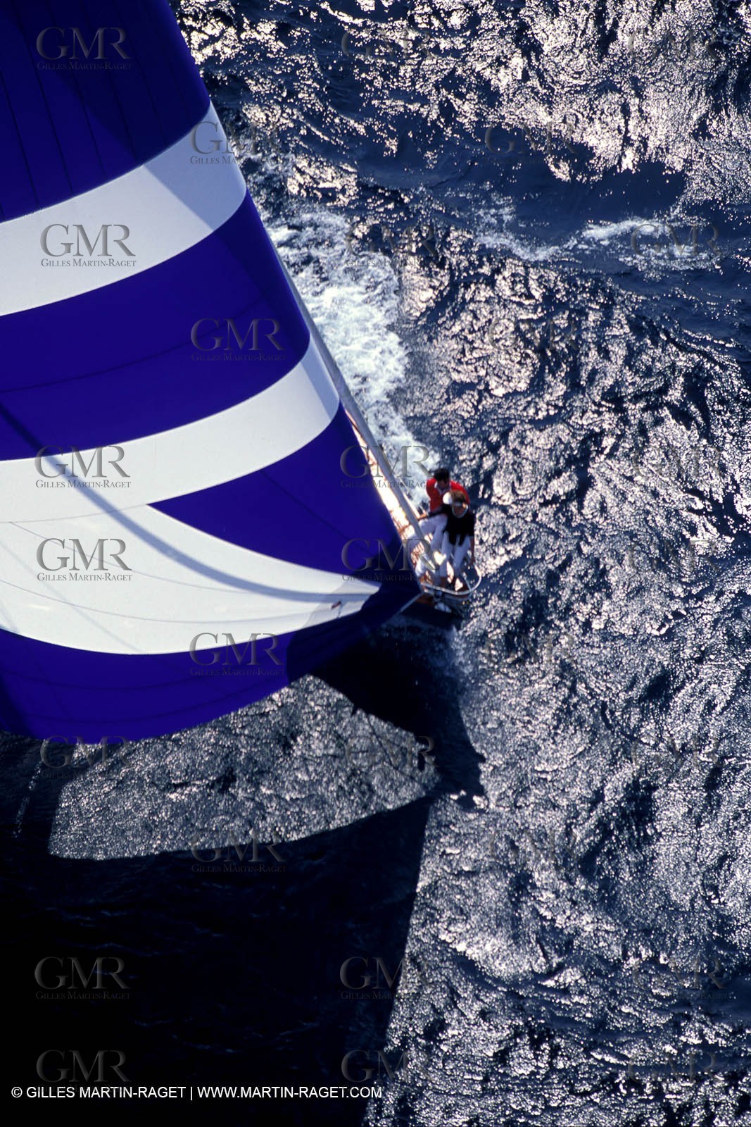 Crusing monohull sailing