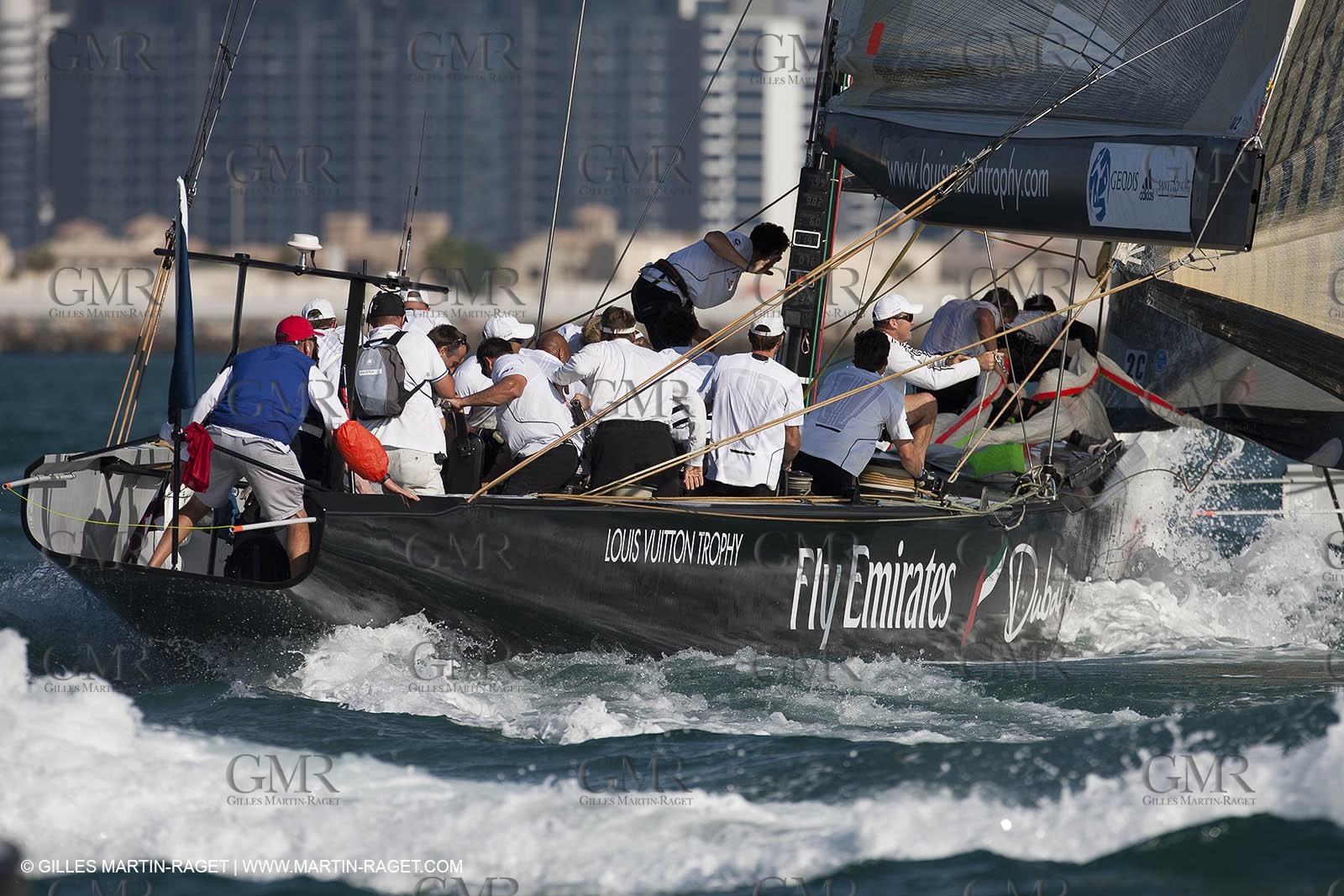 19 11 2010 - Dubai (UAE) - Dubai Louis Vuitton Trophy - Round 2 -  BMW ORACLE Racing Vs Synergy