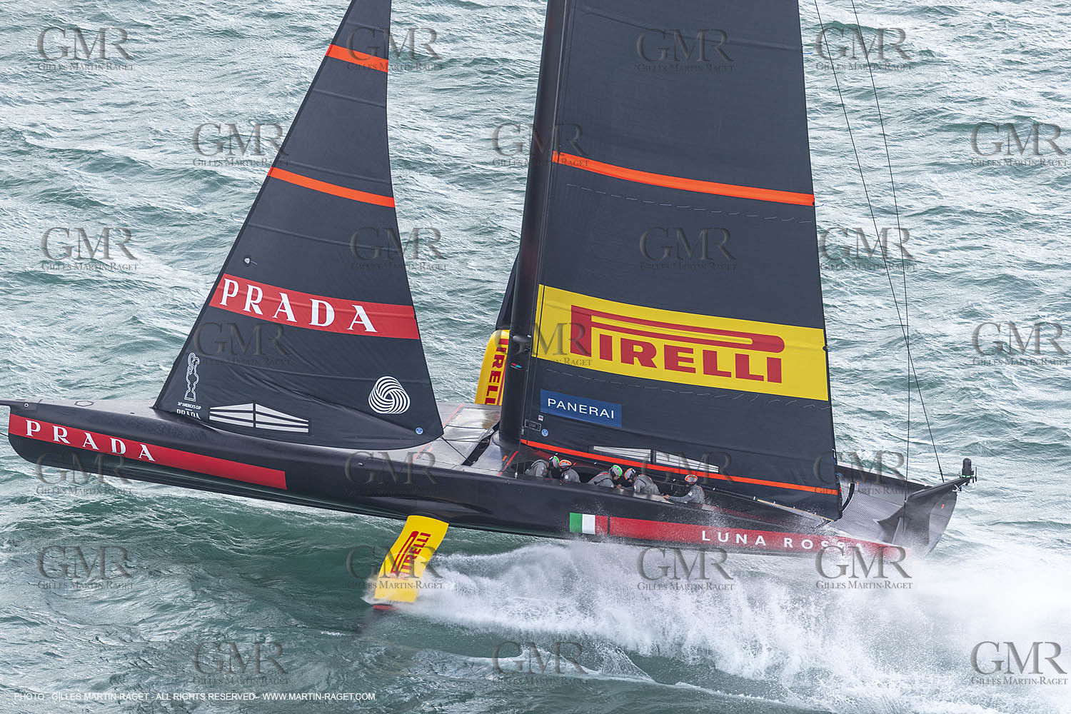 10 12 2020 - Auckland (NZL) - 36th America's Cup - Practice Sessions - Day 2 -Luna Rossa Prada Pirelli Team
