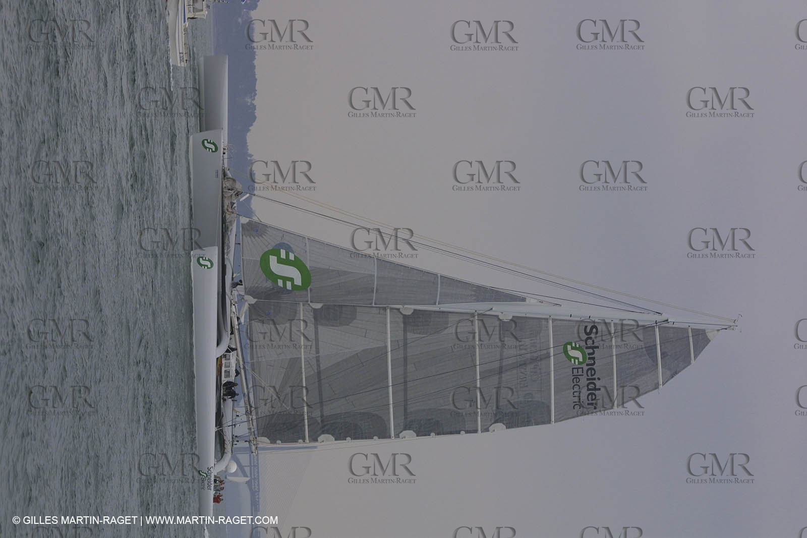 Geronimo - Jules Verne Trophy 2001 start - Brest