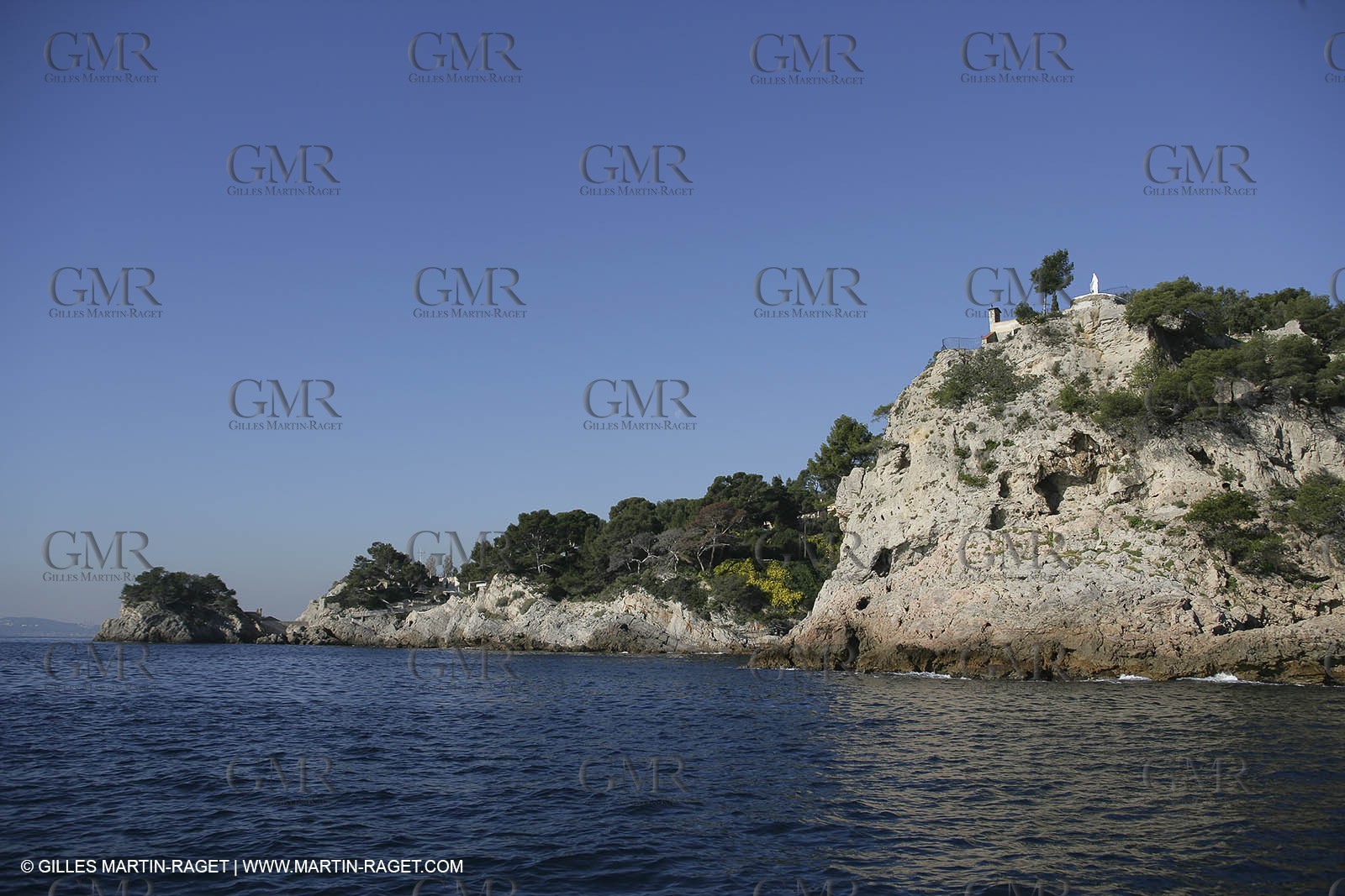 25 11 2005 - Toulon (FRA,83) - Rade de Toulon - Le Cap Brun