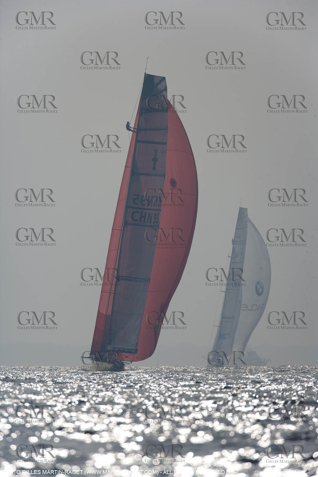 20 04 2007-Valencia (Spain)- 32nd America's Cup - Louis Vuitton Cup - RR1 - DAY 5 - BMW ORACLE Racing