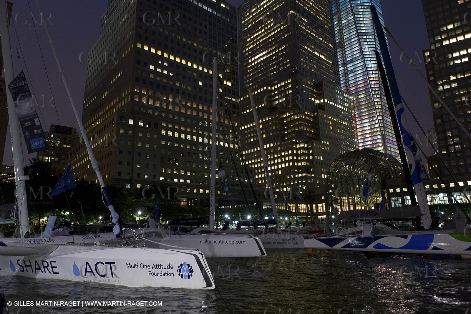 05 07 2012 - New York (USA) - Ocean Krys Race - Speed runs in fornt of NY city